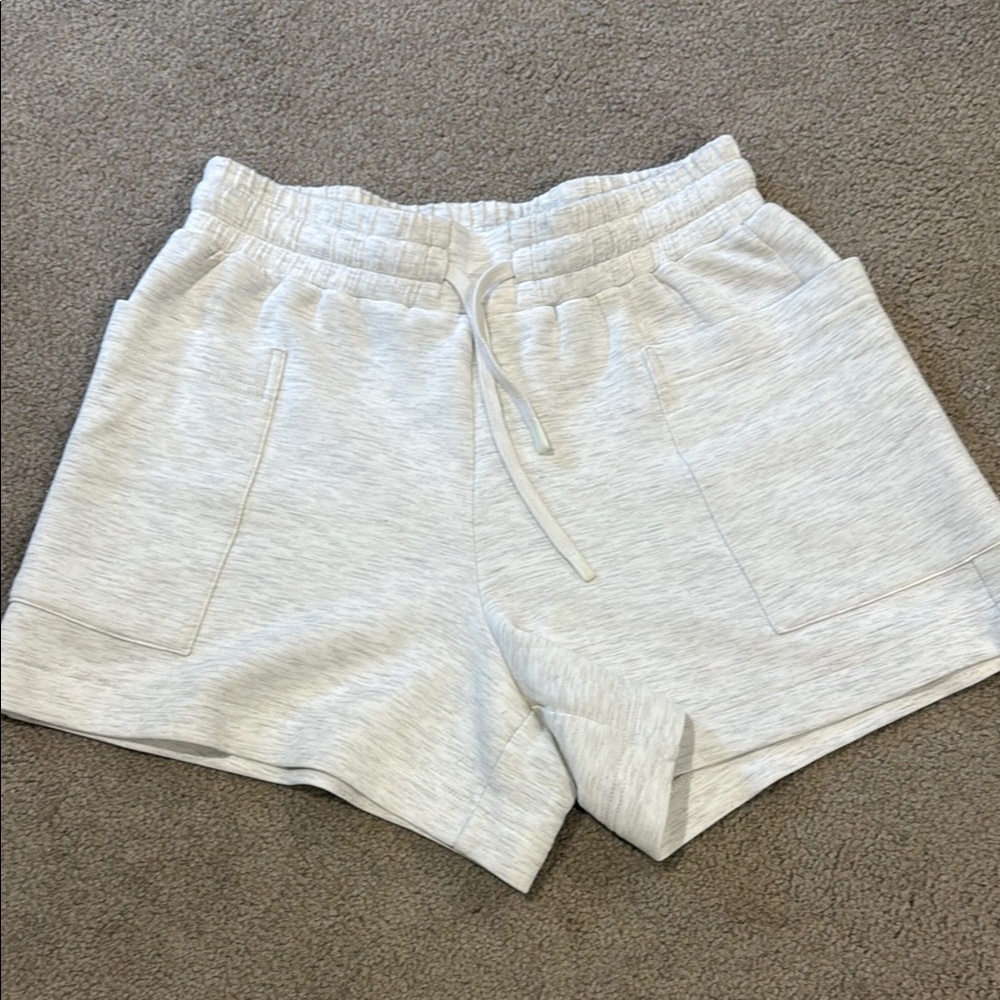 Varley Isabella midrise short 4” Ivory Marl XS